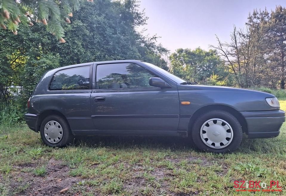 1994' Nissan Sunny photo #4