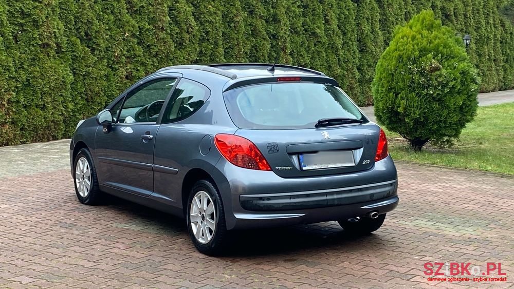 2006' Peugeot 207 1.6 16V Sporty photo #5