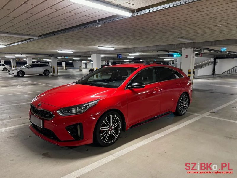 2019' Kia Proceed 1.6 T-Gdi Gt Dct photo #5