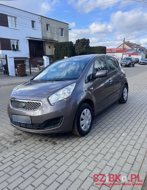 2011' Kia Venga 1.4 L photo #2