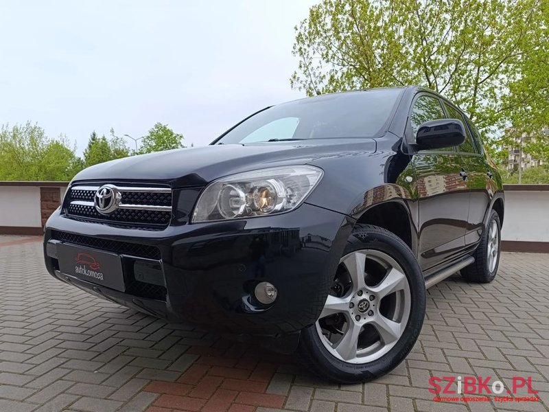 2006' Toyota RAV4 photo #1