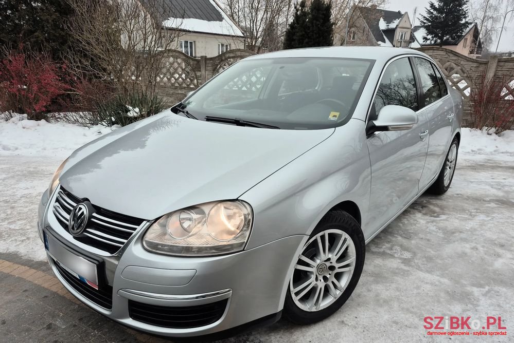 2008' Volkswagen Jetta 1.9 Tdi United photo #1
