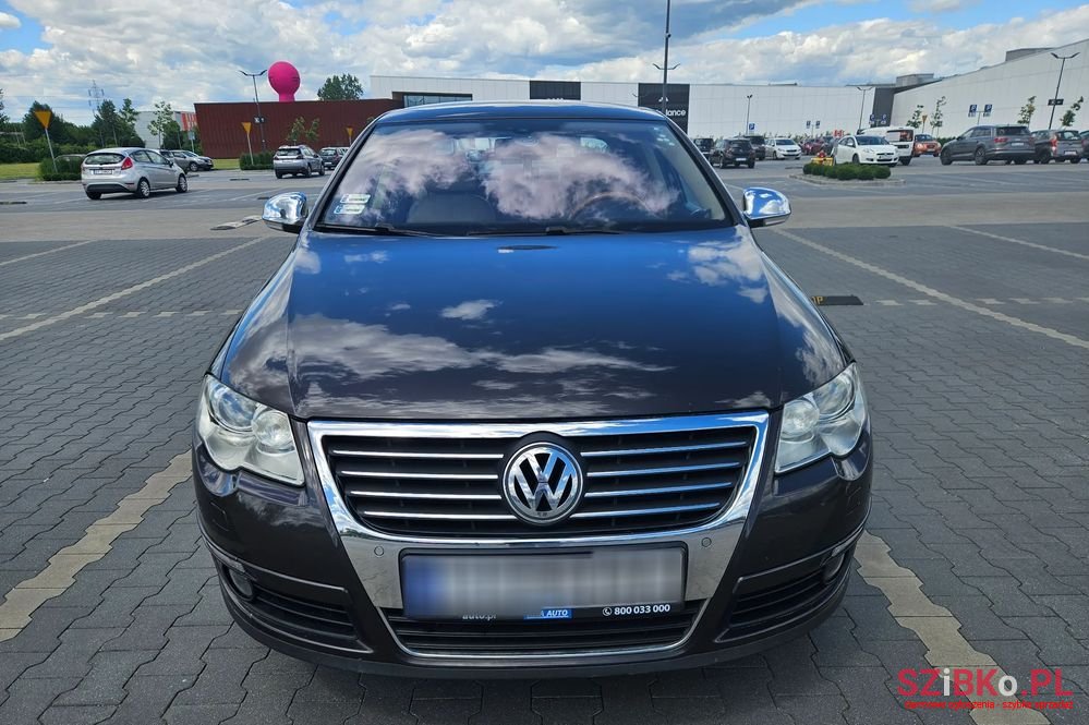 2006' Volkswagen Passat photo #4