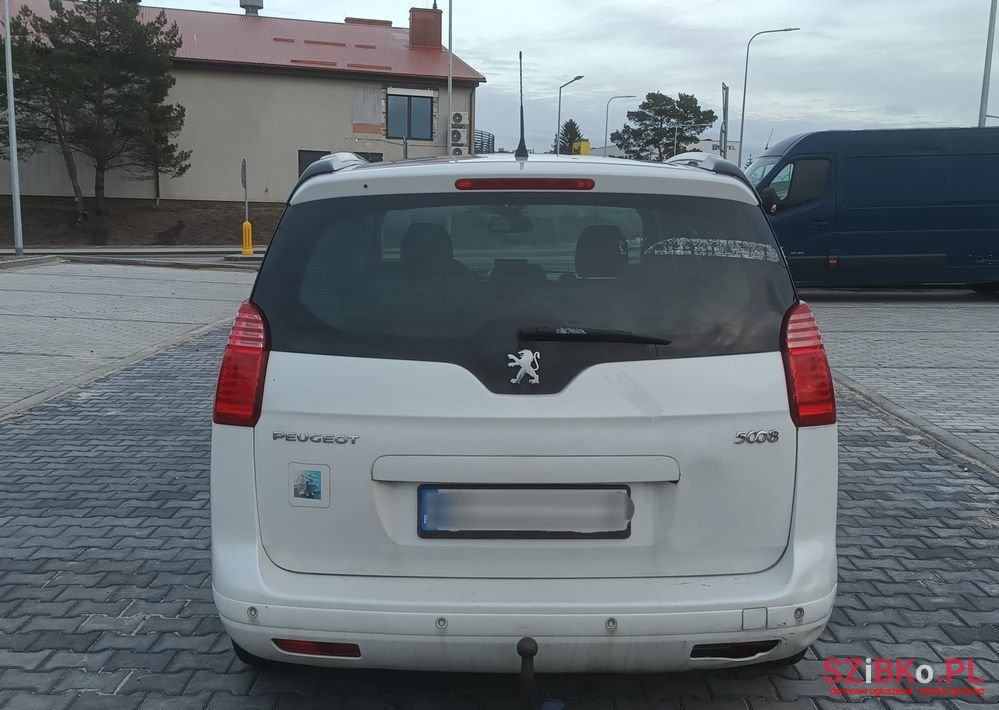 2013' Peugeot 5008 photo #5