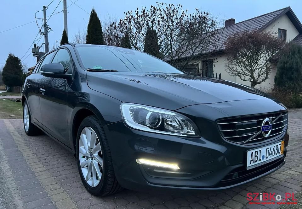 2015' Volvo V60 photo #5