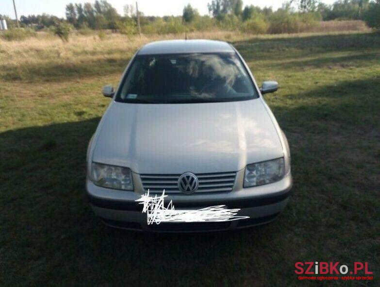 1999' Volkswagen Bora photo #1