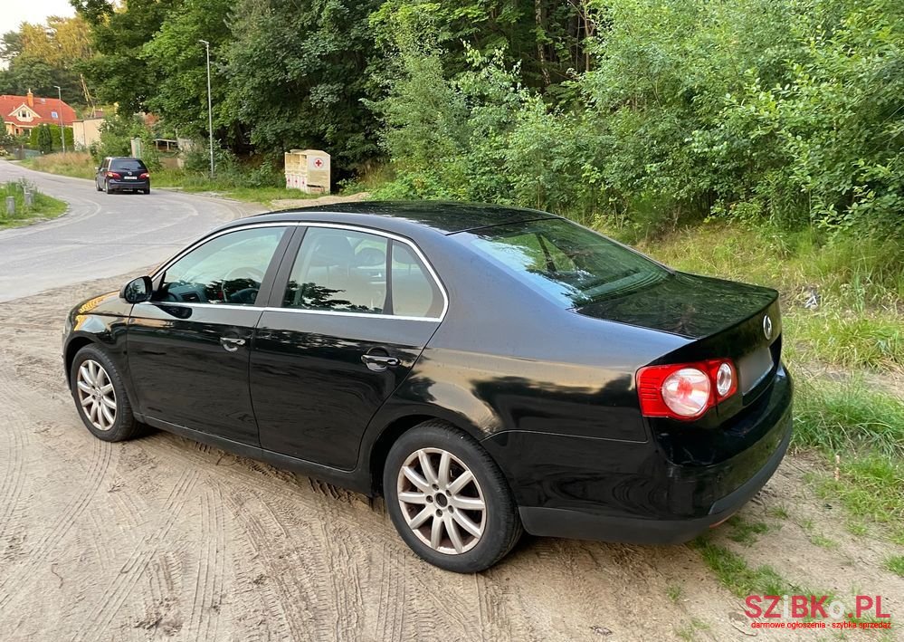 2008' Volkswagen Jetta photo #4