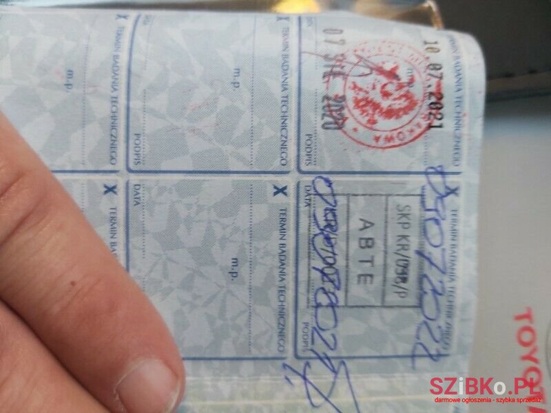 2007' Toyota Auris photo #5