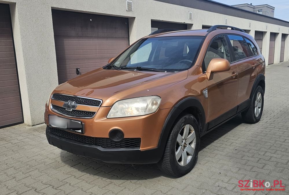 2007' Chevrolet Captiva photo #3