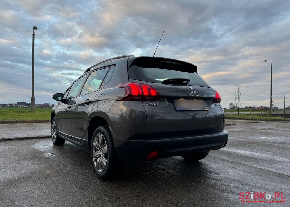 2017' Peugeot 2008 photo #3