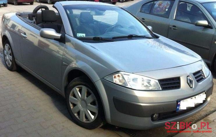 2004' Renault Megane photo #1