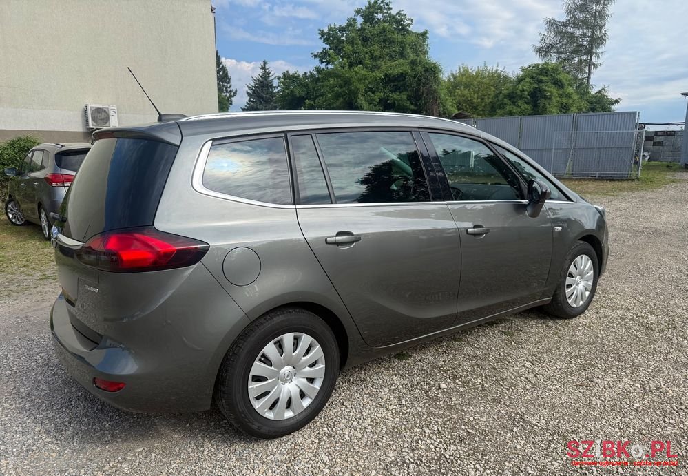 2017' Opel Zafira photo #6
