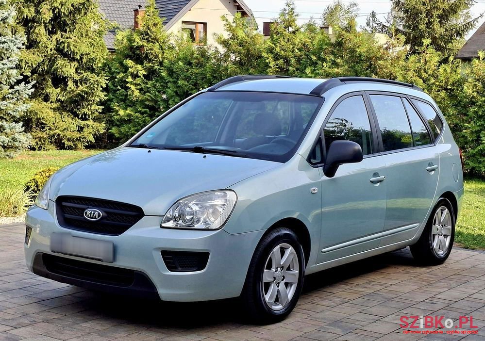 2009' Kia Carens 2.0 Ex photo #1