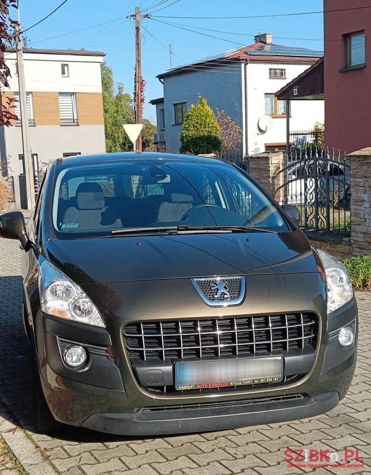 2012' Peugeot 3008 photo #2