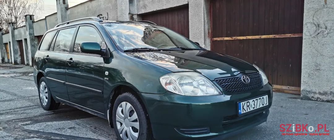 2004' Toyota Corolla photo #1