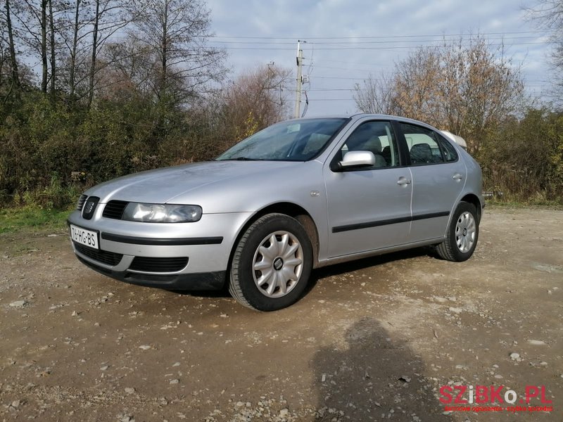 2001' SEAT Leon photo #1