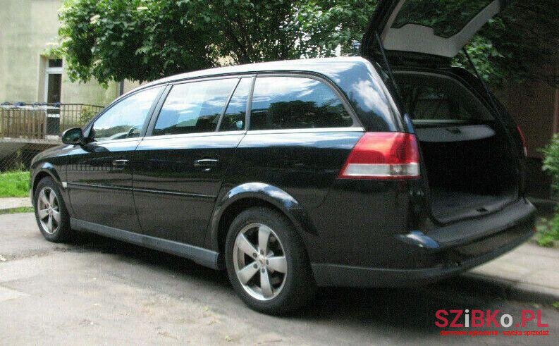 2004' Opel Vectra photo #1