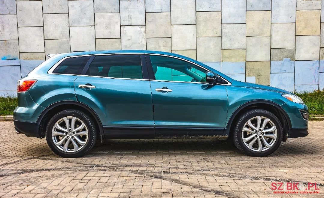 2010' Mazda CX-9 photo #1