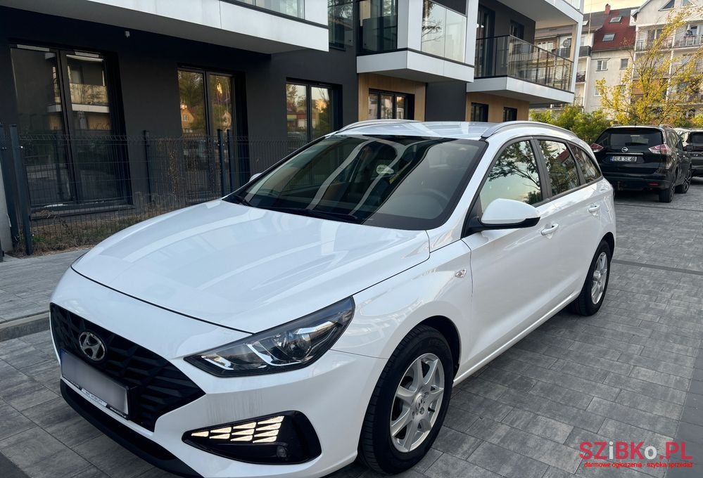 2021' Hyundai i30 photo #2