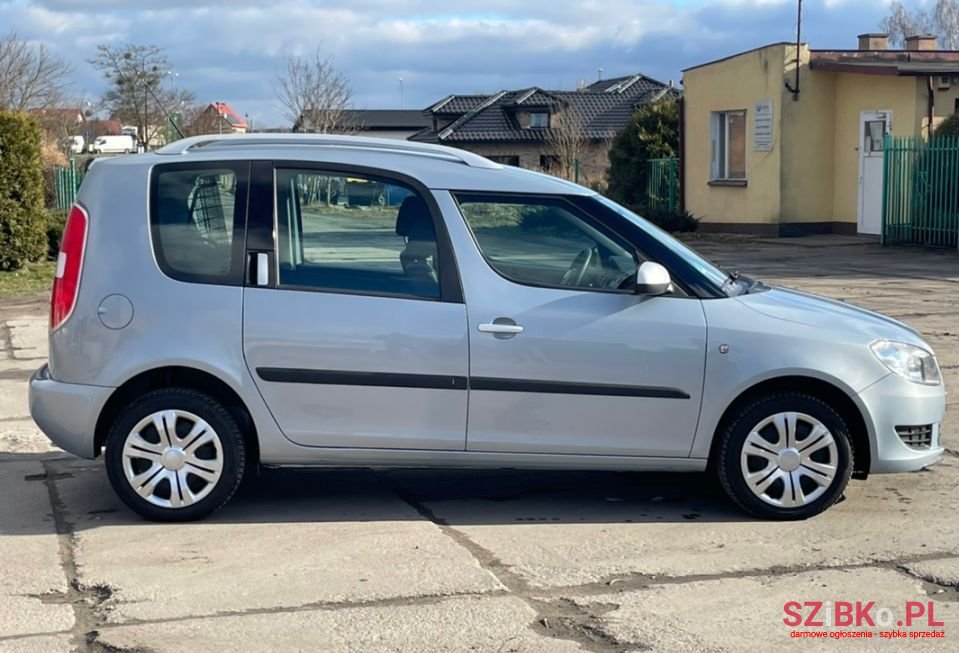2011' Skoda Roomster photo #5