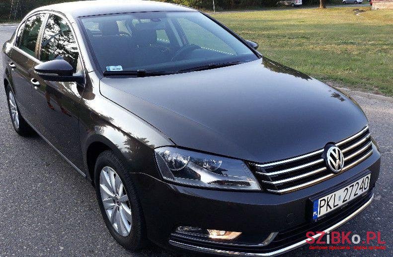 2013' Volkswagen Passat photo #1