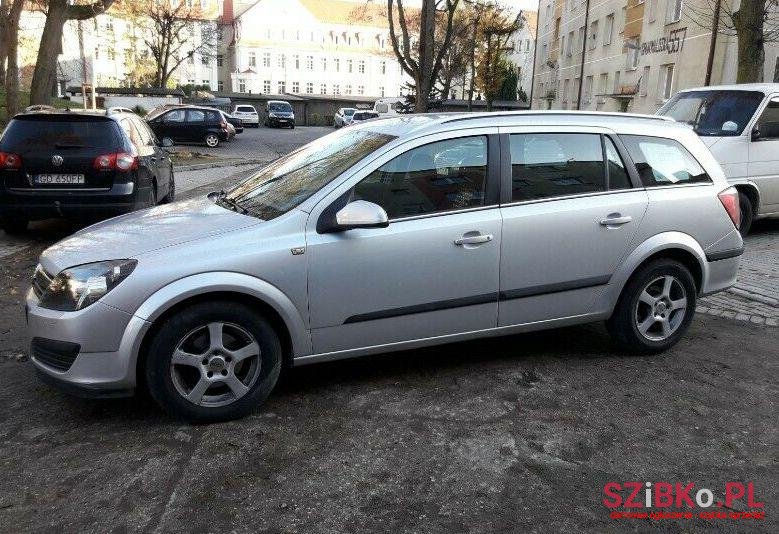 2005' Opel Astra photo #1