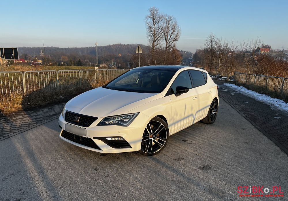 2019' SEAT Leon photo #1