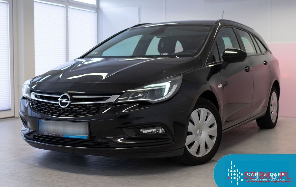 2019' Opel Astra photo #1