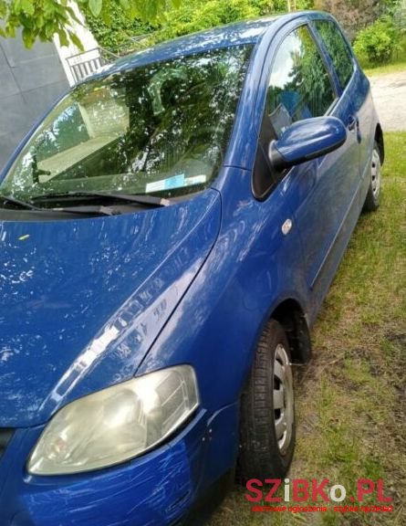 2005' Volkswagen Fox photo #1