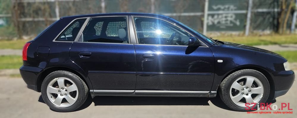 2003' Audi A3 Sportback photo #3