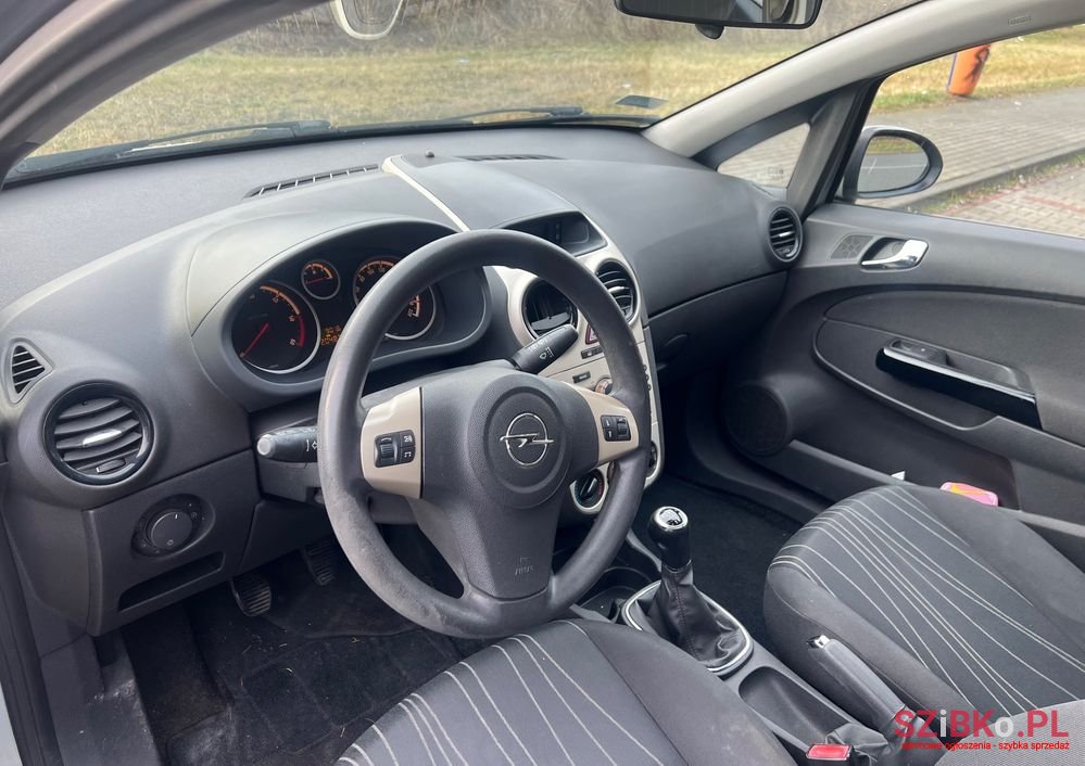2008' Opel Corsa photo #5