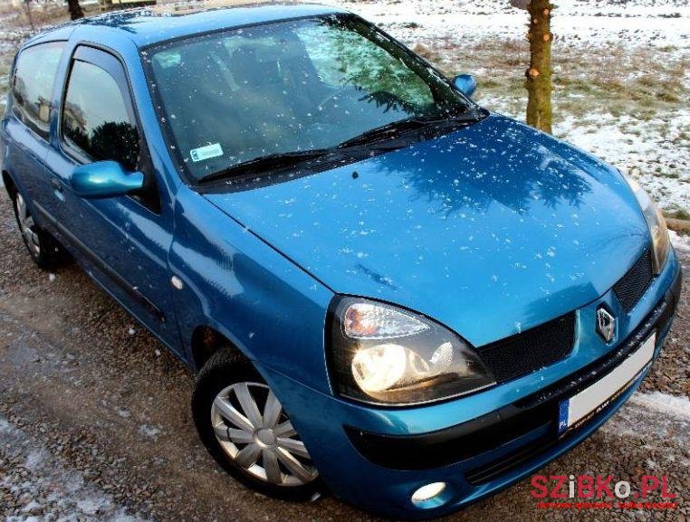 2004' Renault Clio photo #1