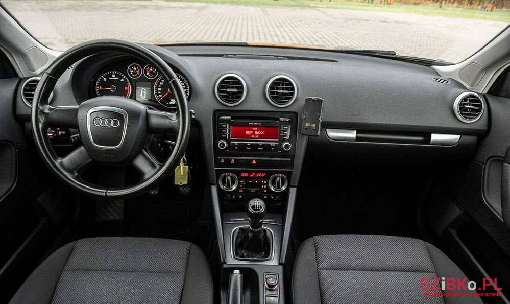 2011' Audi A3 photo #5