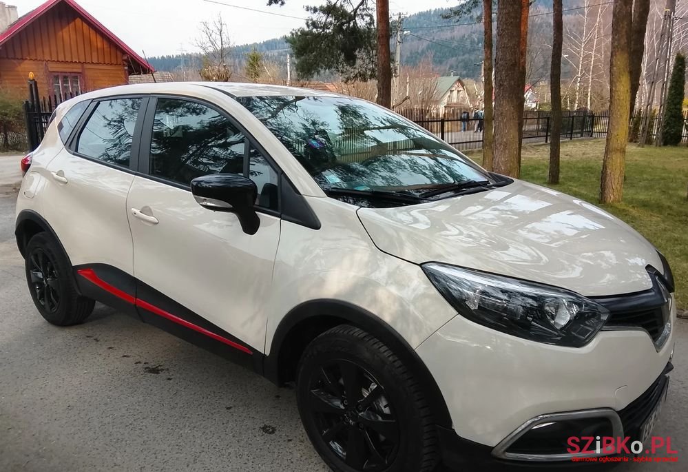 2016' Renault Captur photo #2