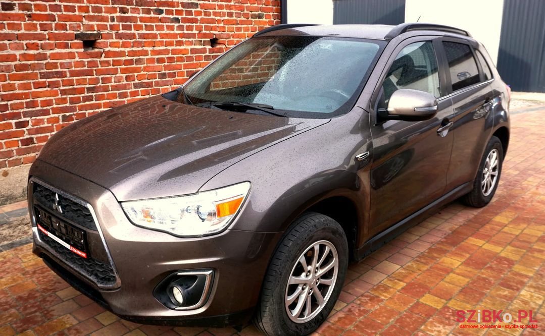 2015' Mitsubishi ASX photo #1