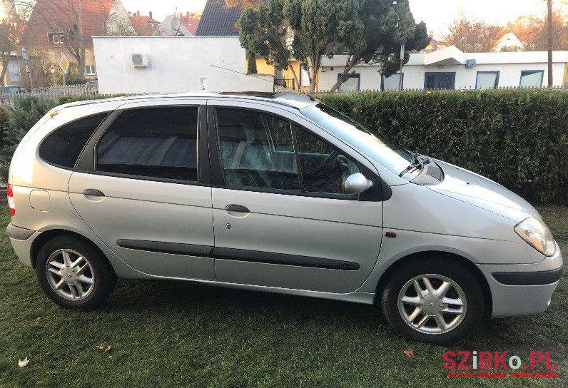 2001' Renault Scenic photo #1