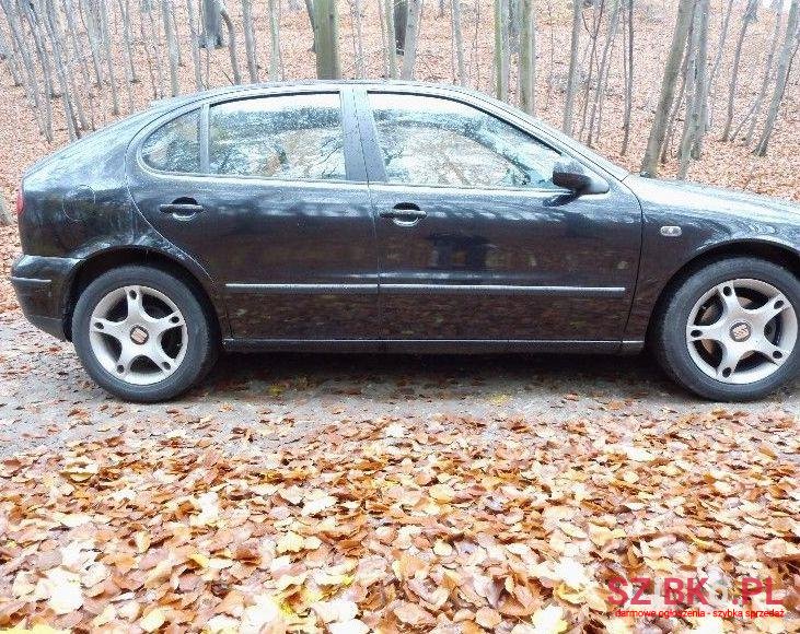 2001' SEAT Leon photo #1