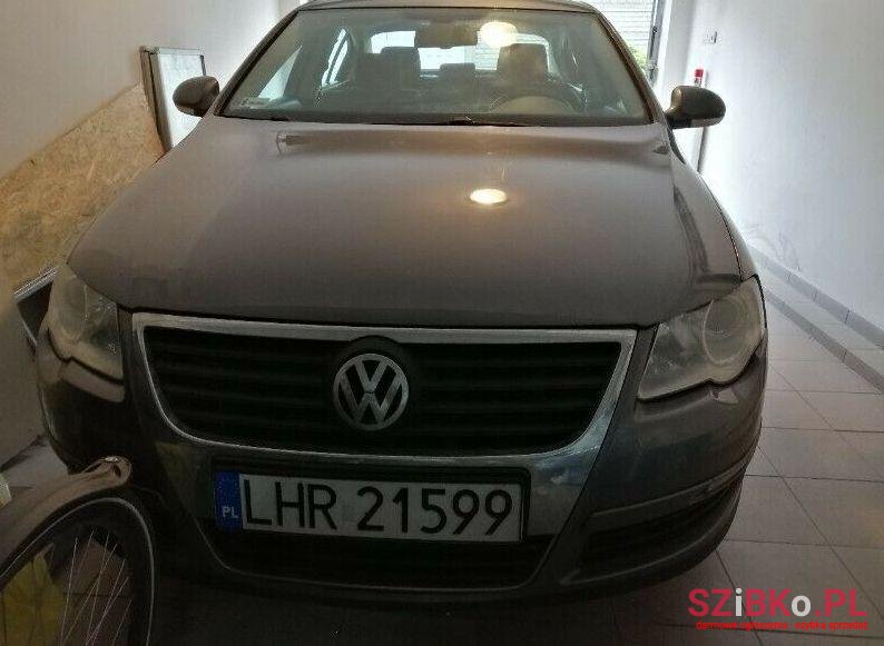 2006' Volkswagen Passat photo #1