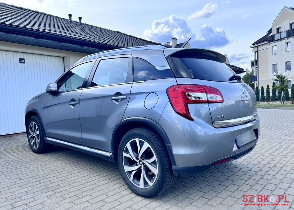 2012' Citroen C4 Aircross photo #5