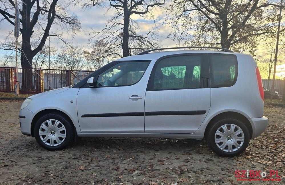 2009' Skoda Roomster photo #4