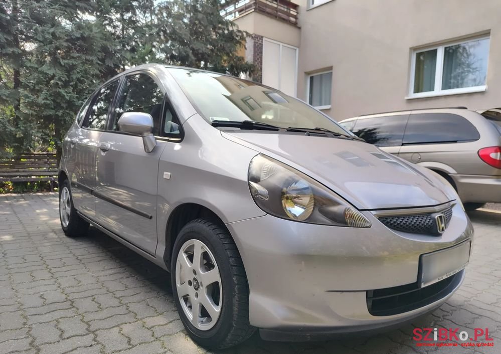 2006' Honda Jazz photo #1