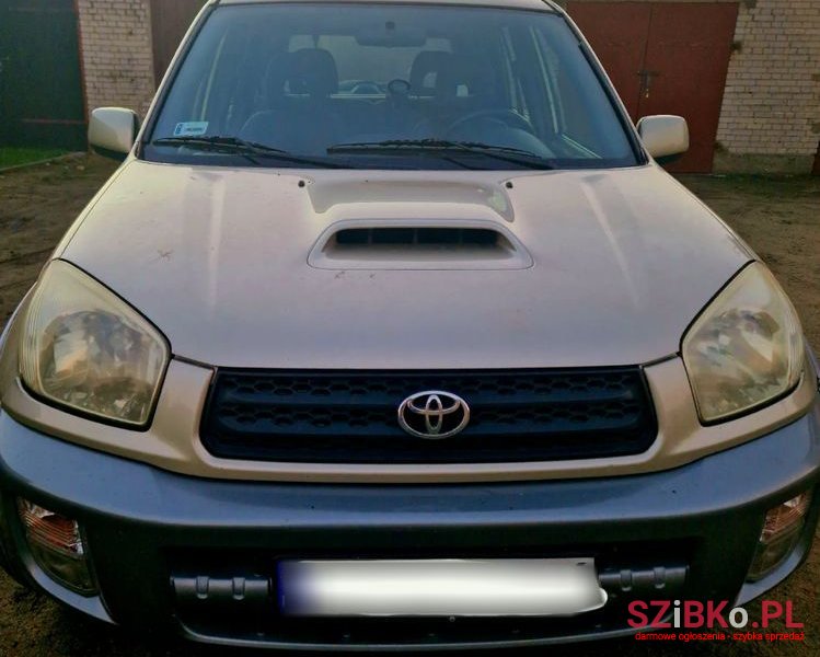 2003' Toyota RAV4 2.0 D-4D 4X4 photo #3