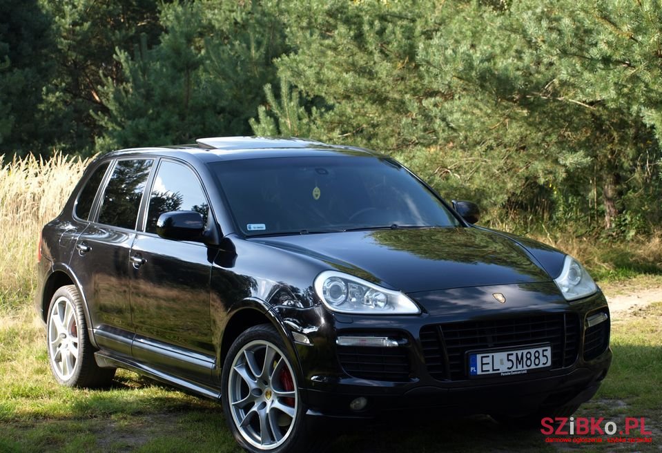2008' Porsche Cayenne photo #1