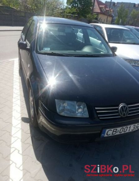 2002' Volkswagen Bora photo #1