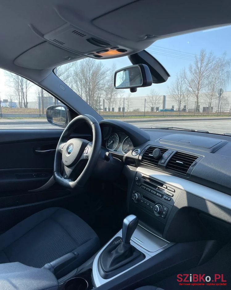 2012' BMW 1 Series photo #6