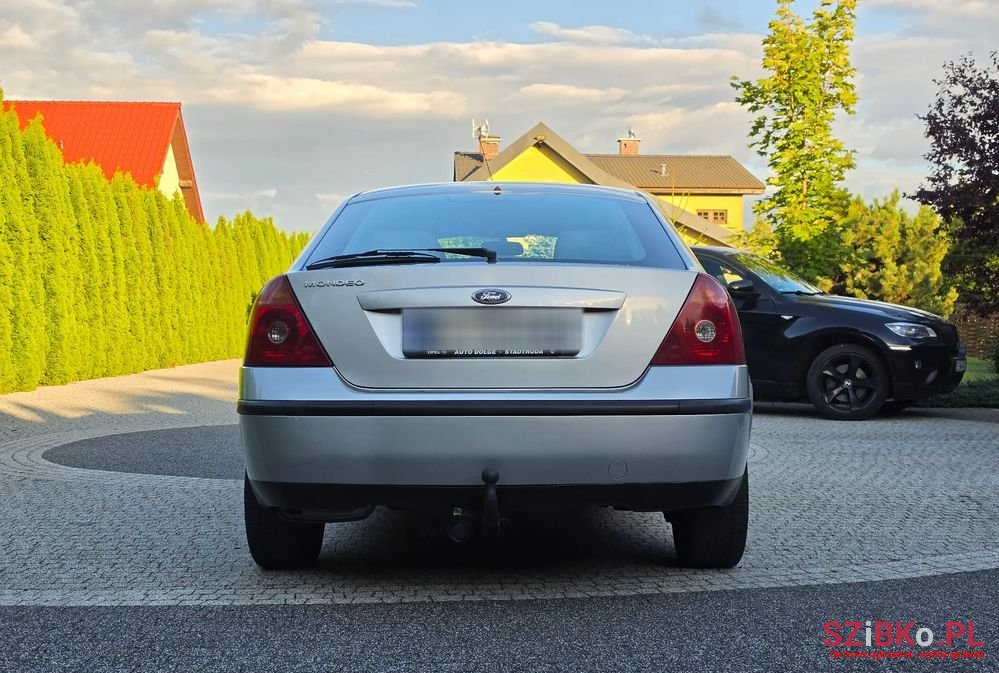 2001' Ford Mondeo 1.8 Ghia photo #6