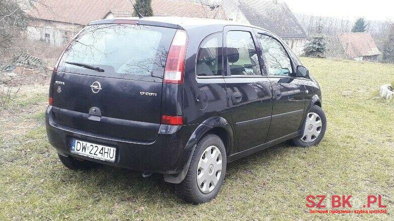2004' Opel photo #3