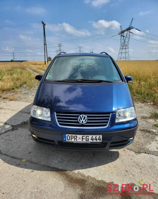 2004' Volkswagen Sharan photo #1