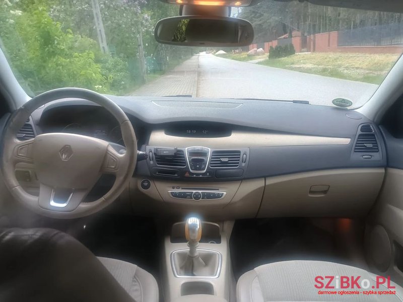 2008' Renault Laguna 2.0 Dci Privilege photo #5