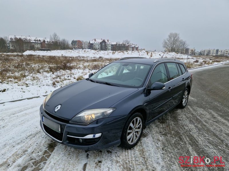 2011' Renault Laguna photo #2